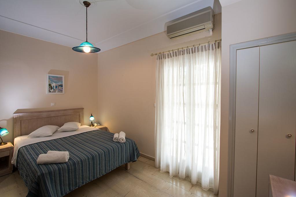 Hotel Andreas คามารี ภายนอก รูปภาพ